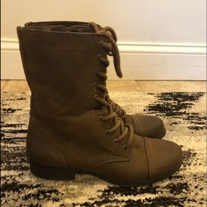 Ankle-high Brown Women’s Boot